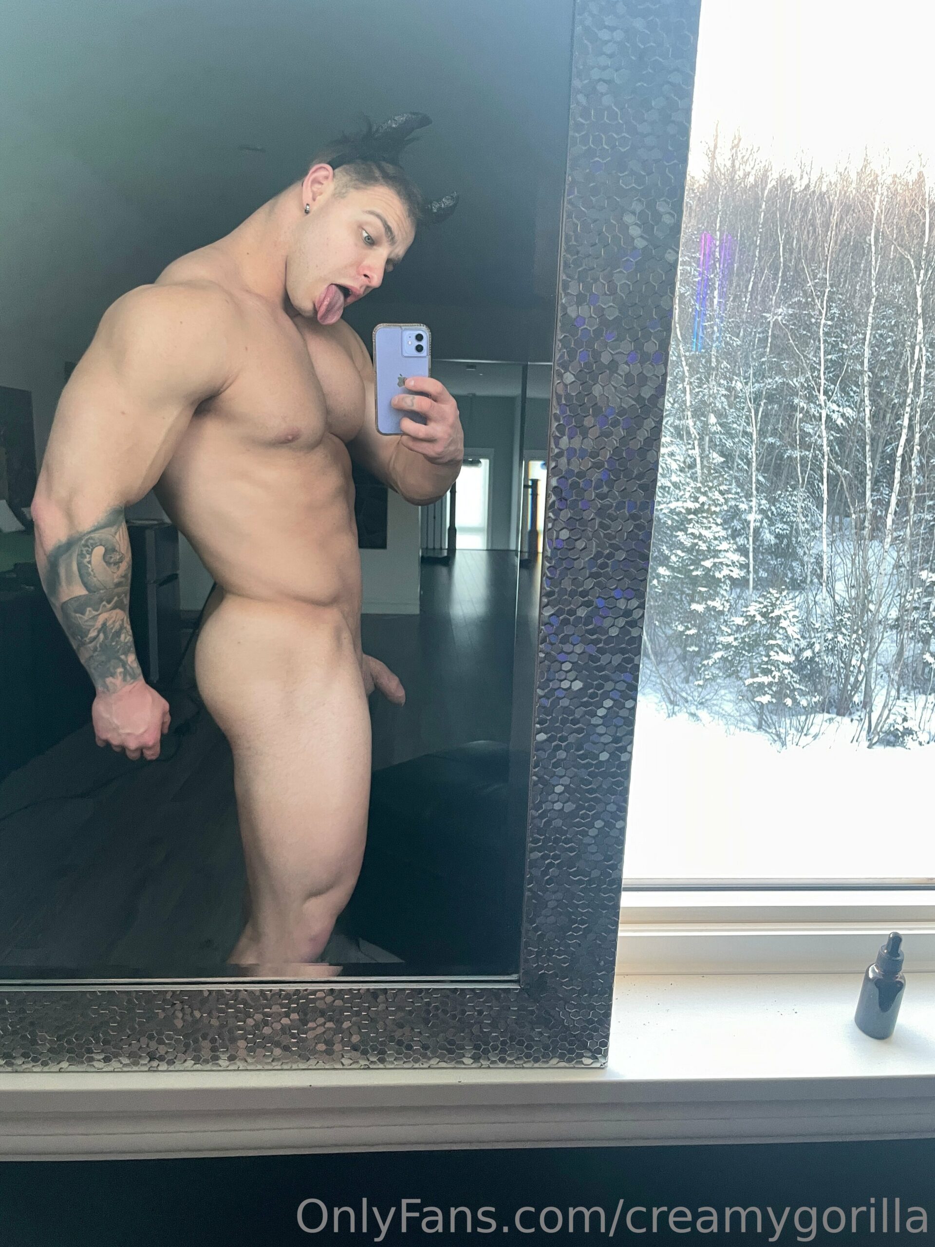 pretty alpha CreamyGorilla   Exclusive full video