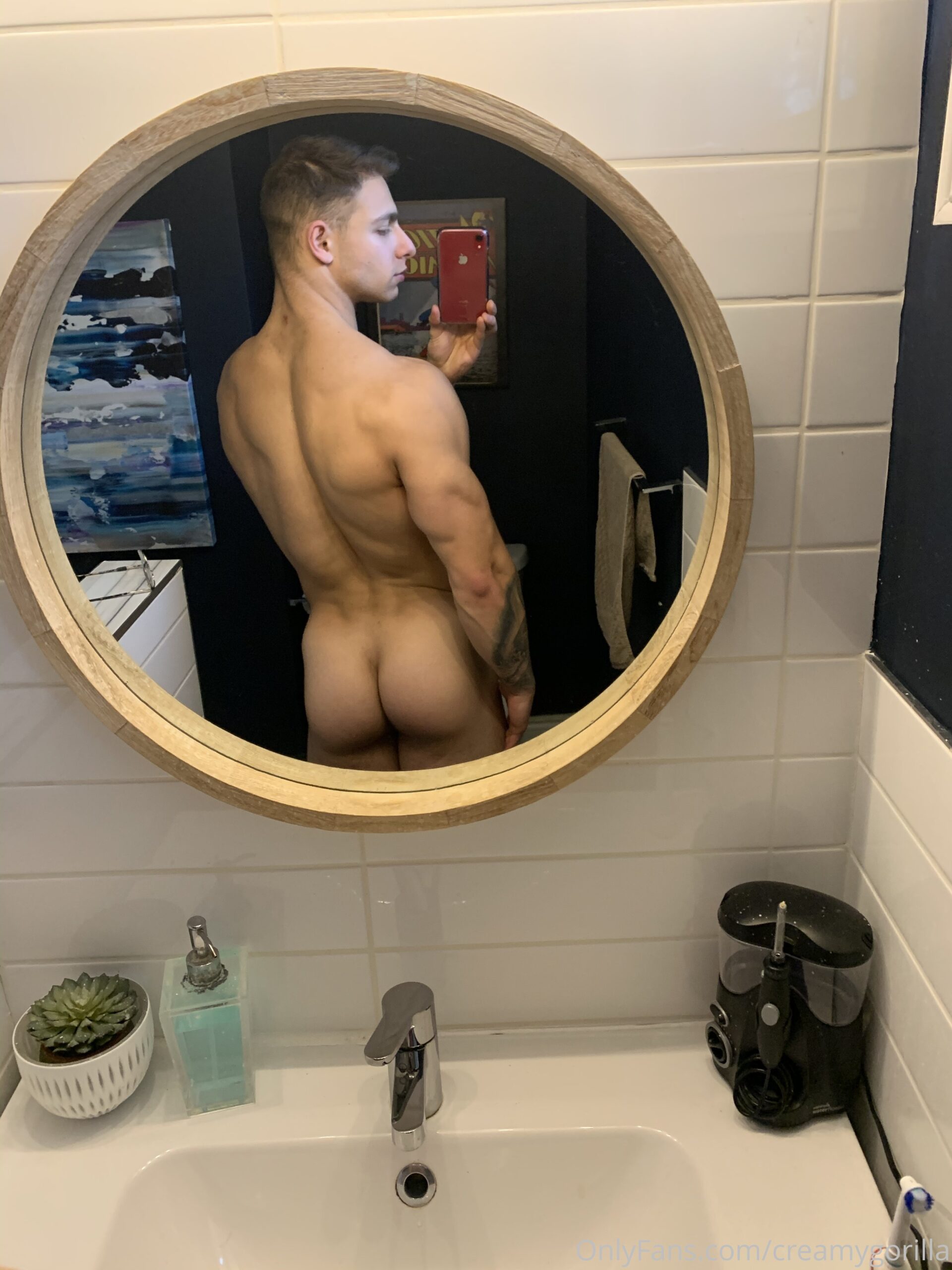 Ass-focused CreamyGorilla leaks Epic