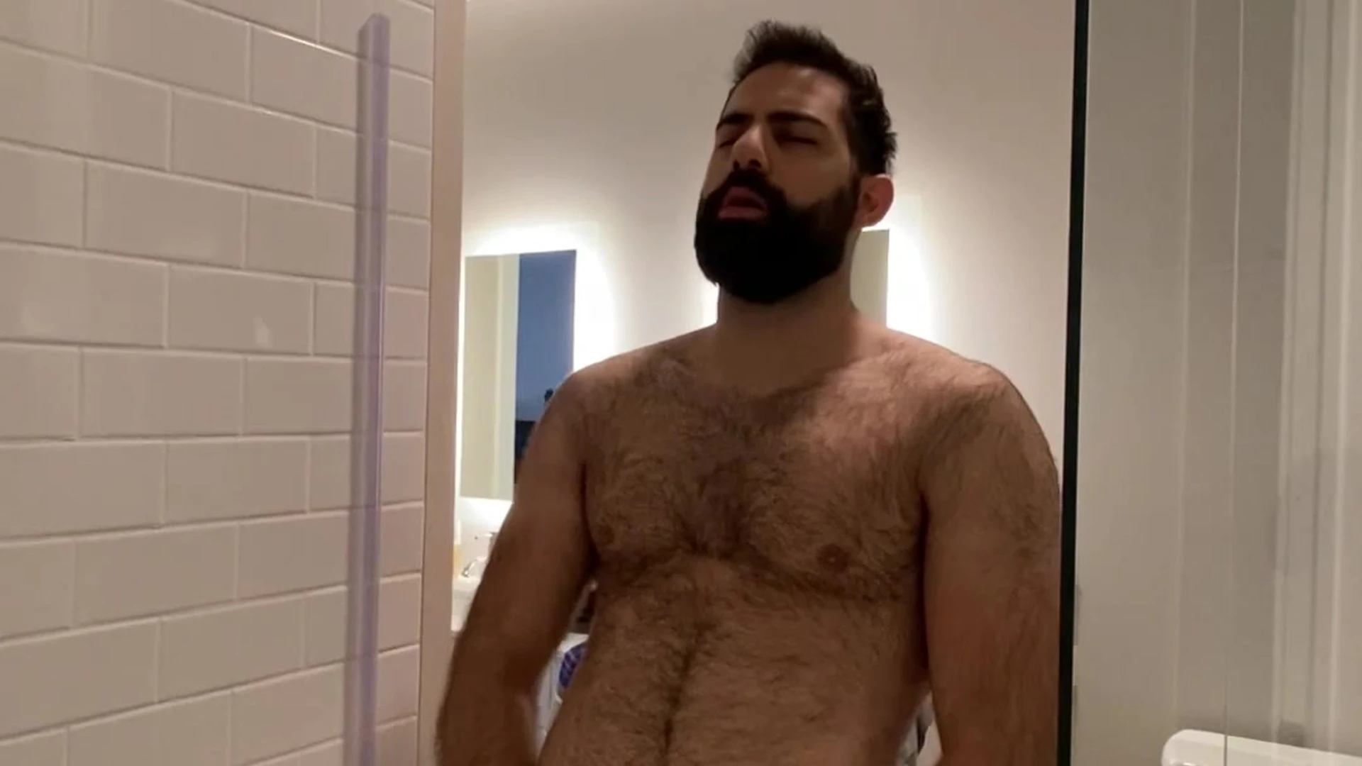 thelebanesedaddy Quick masterbation session before my workout