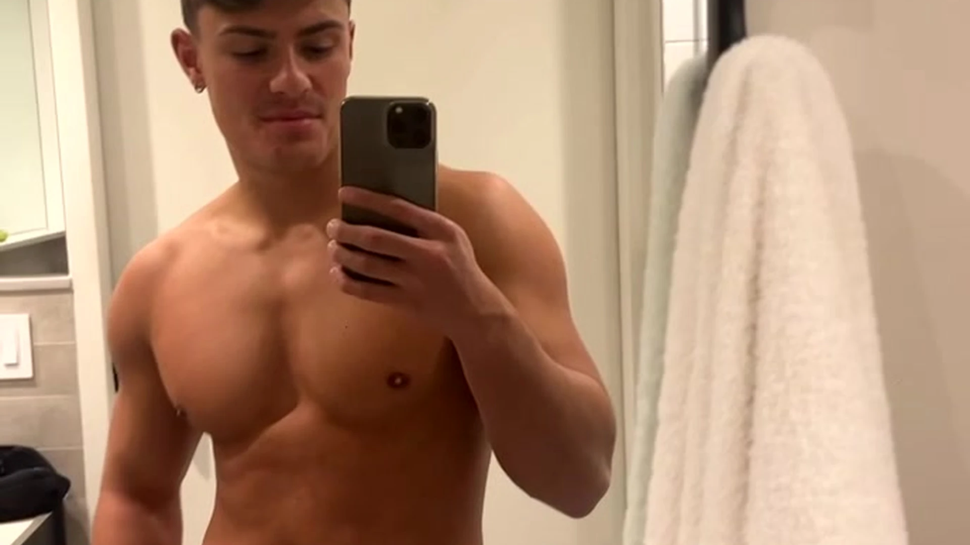 Exposed hoe Thick-dicked Juicy James naked pics