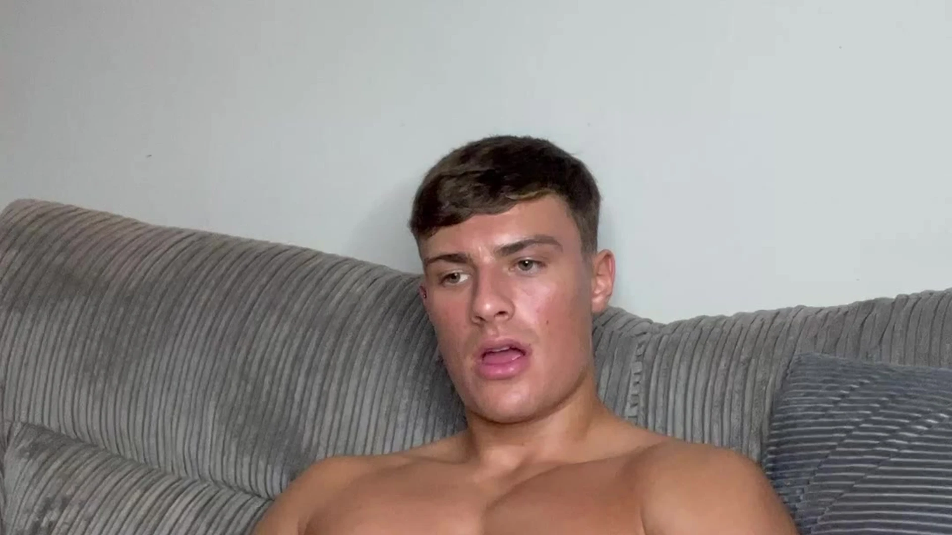 Affectionate Whorish Juicy James  huge pecs Exposed