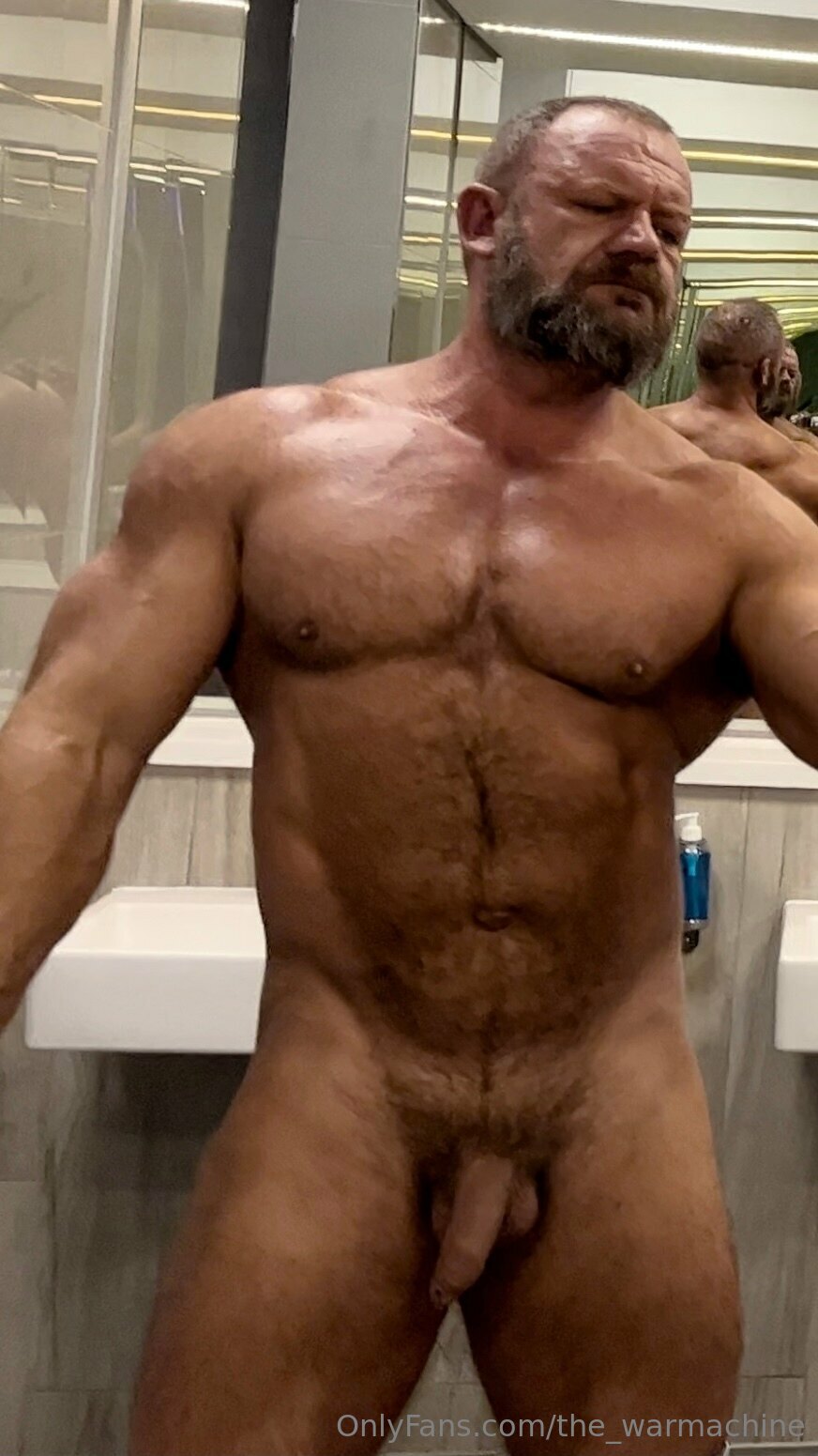 Exposed muscle DILF the_warmachine onlyfans Clip