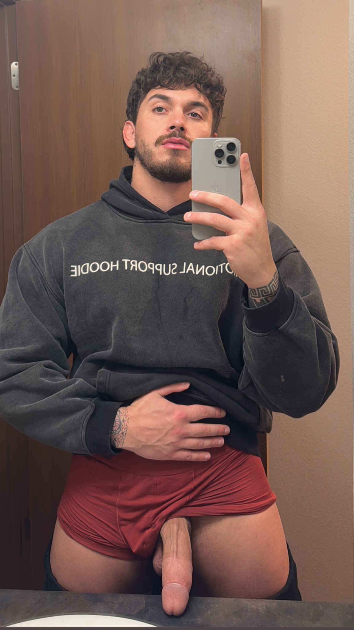 Cock-thirsty Raphael Lee