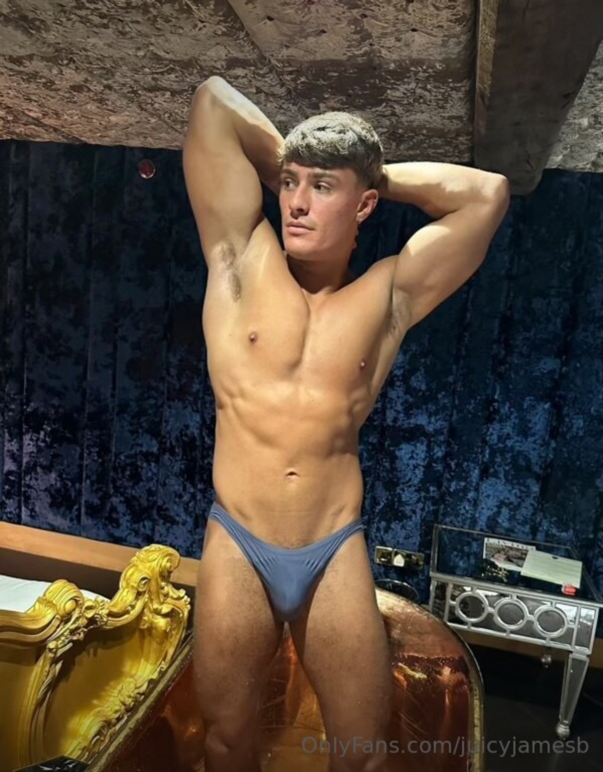Exposed bubble butt Uninhibited juicyjamesb of leak