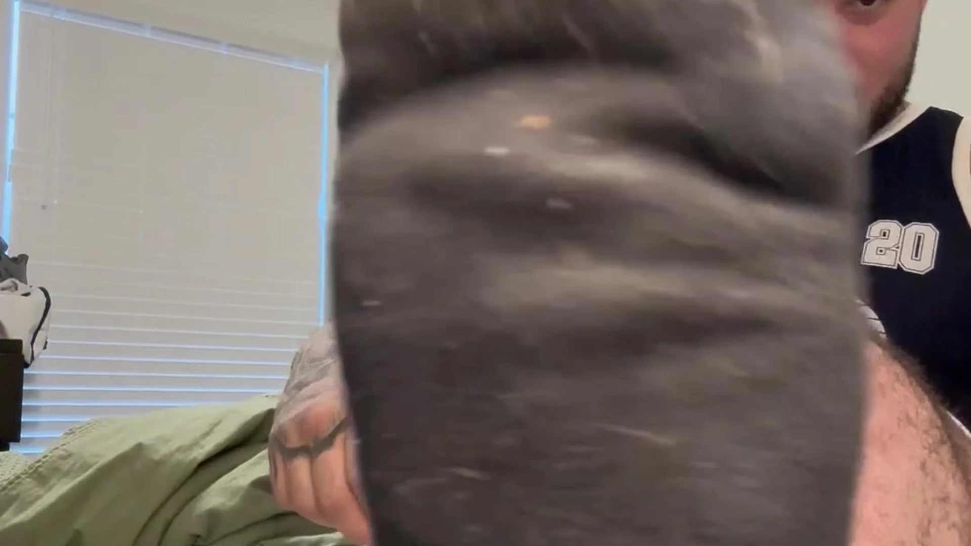 Self-assured pleasuring himself creaming deek_aesthetic bussy