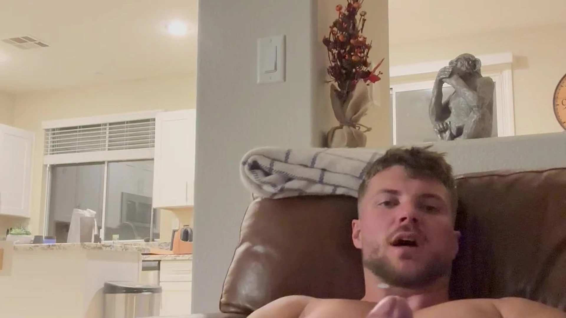 muscle Bulging Logan Drake Onlyfans Leaks Exposed