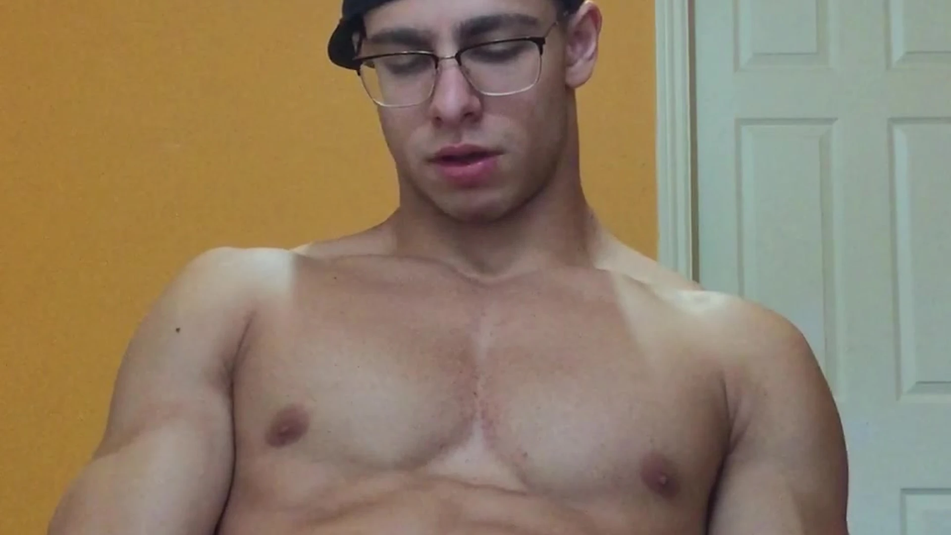 male cumslut gooning balls-deep CreamyGorilla onlyfans