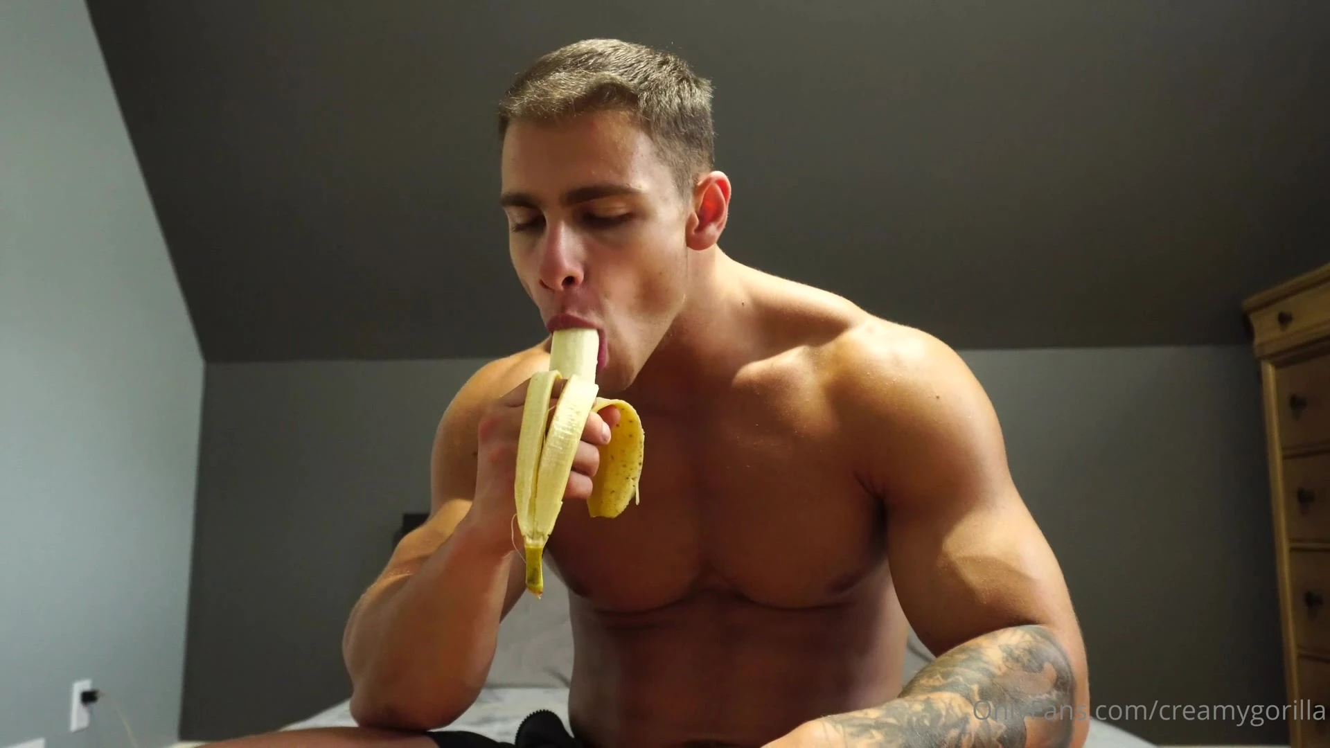 Hung CreamyGorilla onlyfans Epic