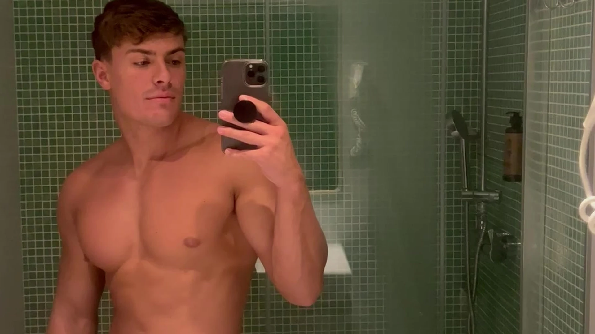Epic muscle X-rated Juicy James B Naked leaked