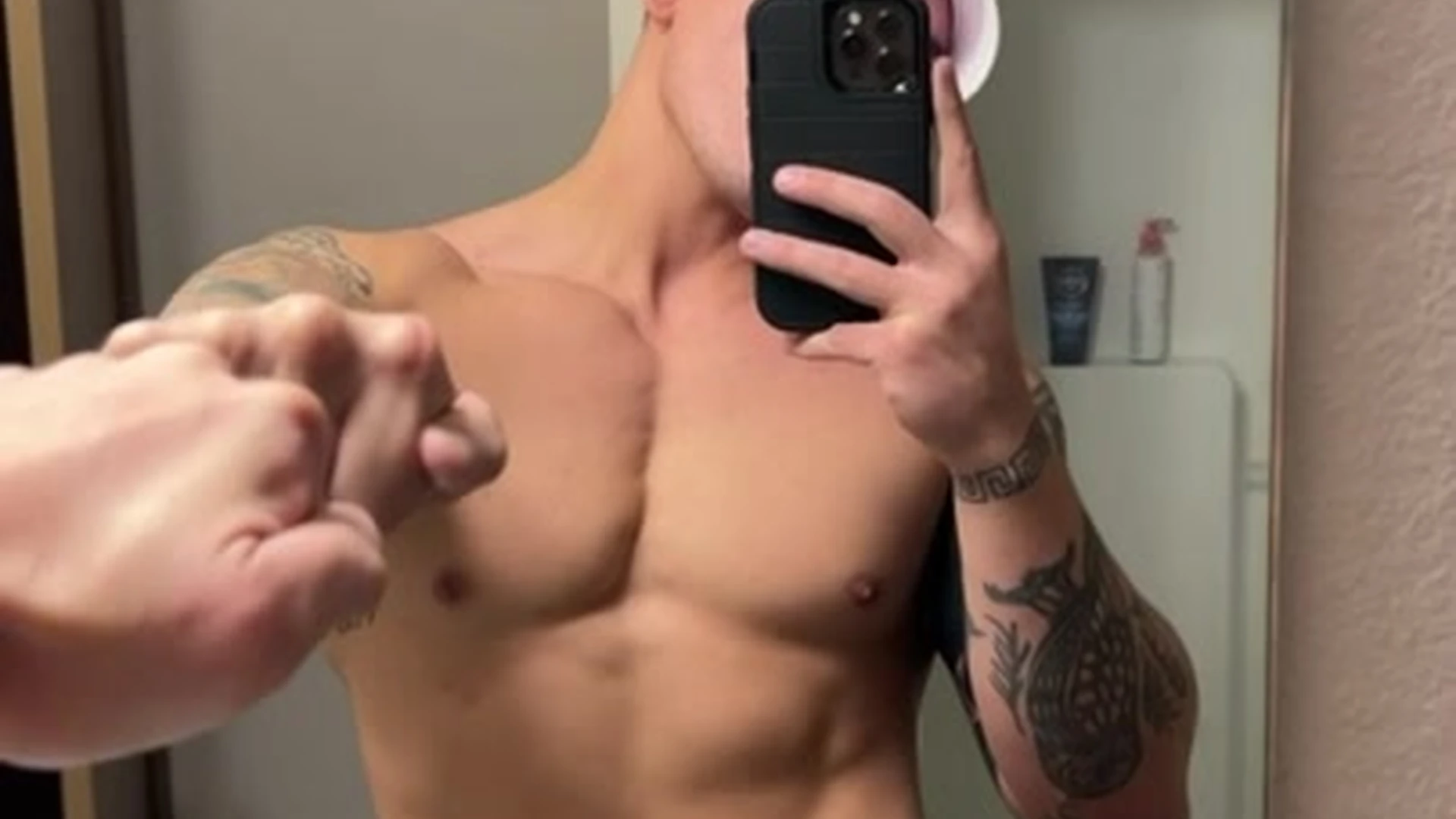 Sensational alpha Raphael Lee only fans leaks