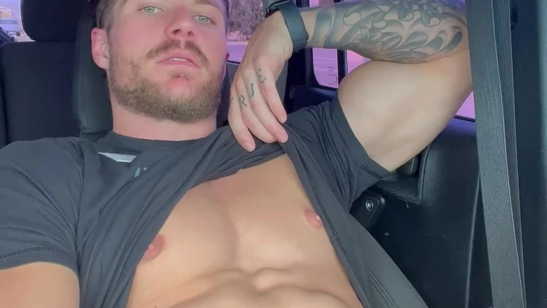 artistic dripping wet Logan Drake Nude porn Vid