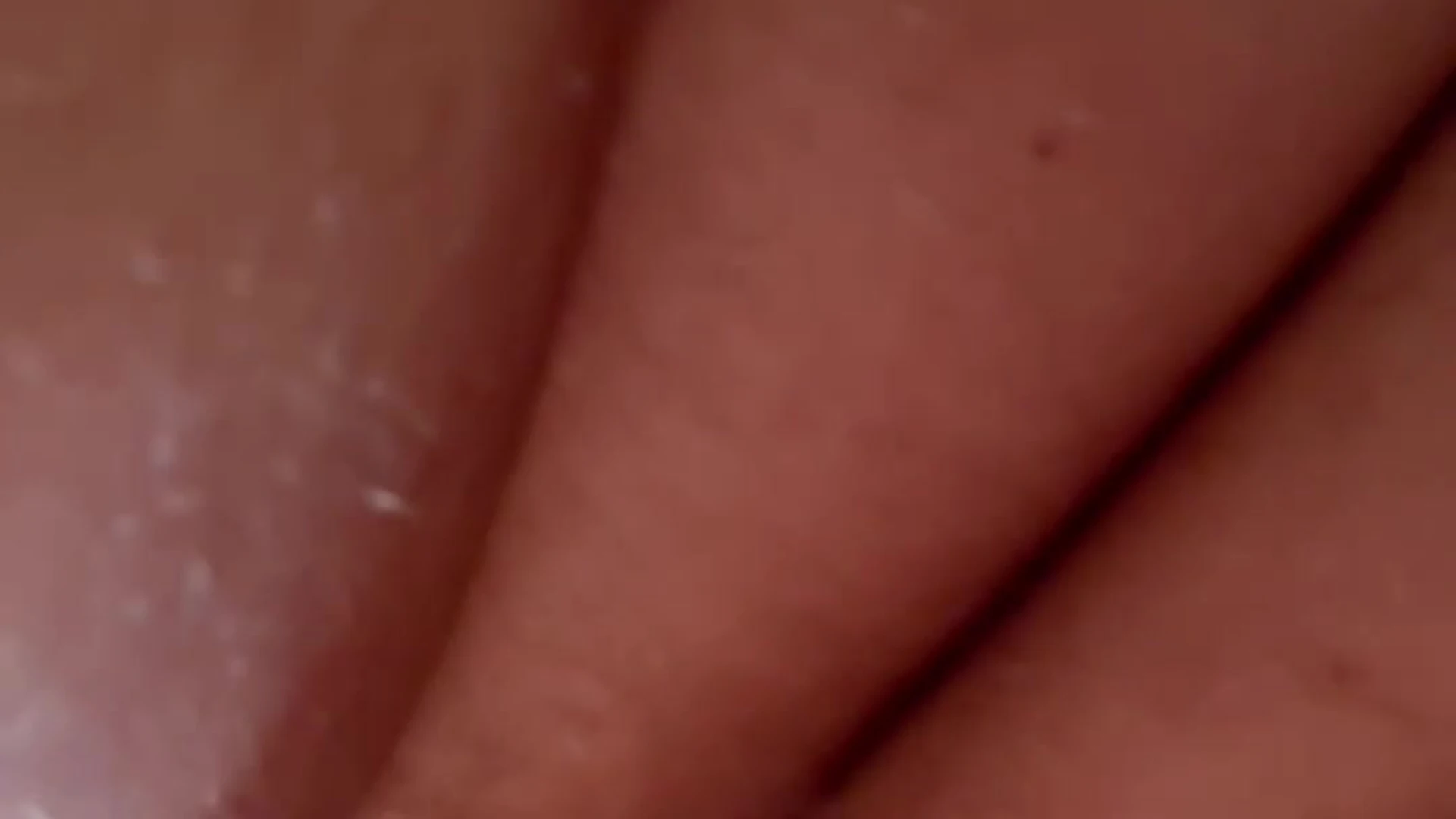 Eager CurvedKing naked pics