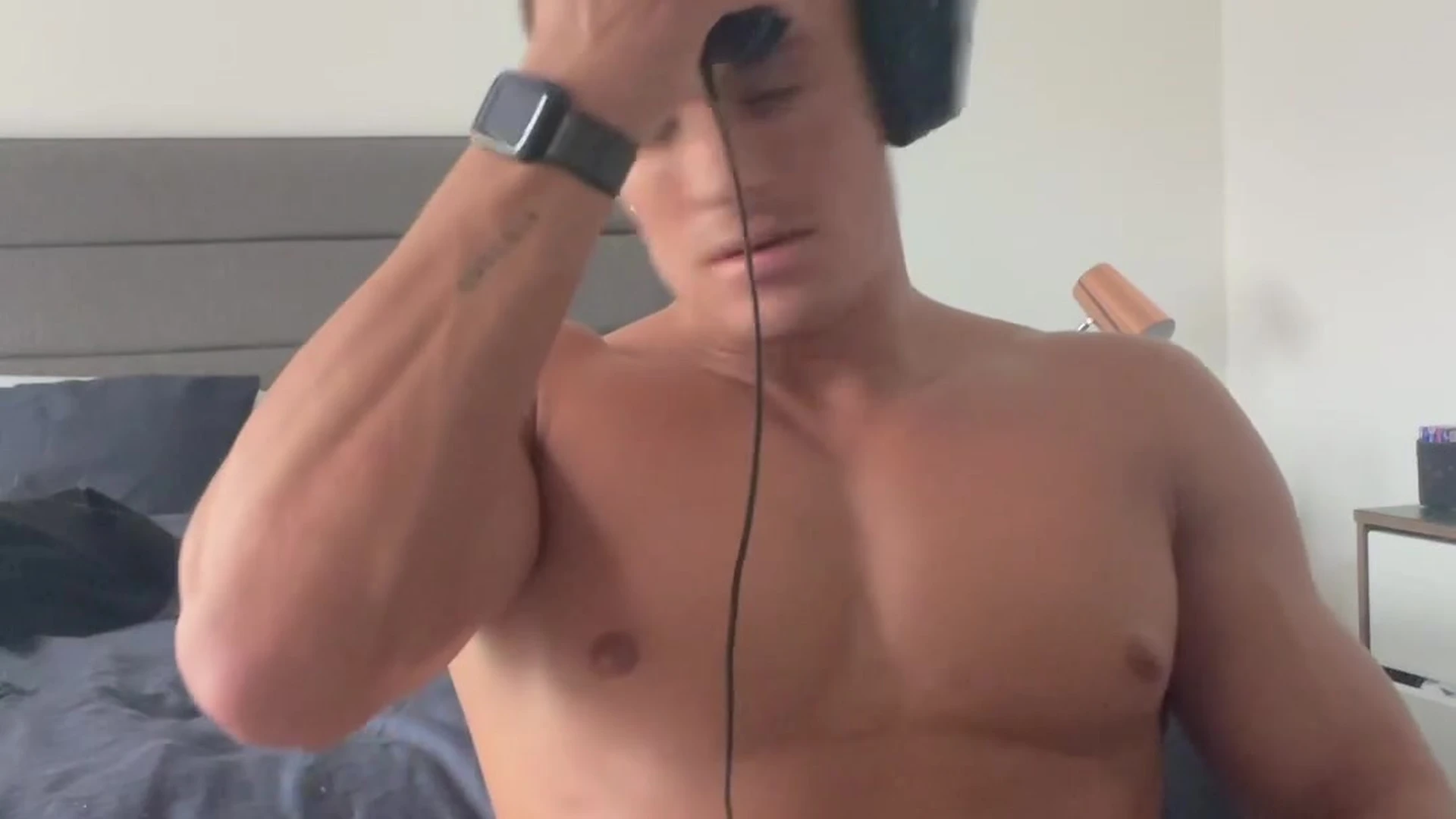 Exposed OF GUY primal juicyjamesb cock fullvideo