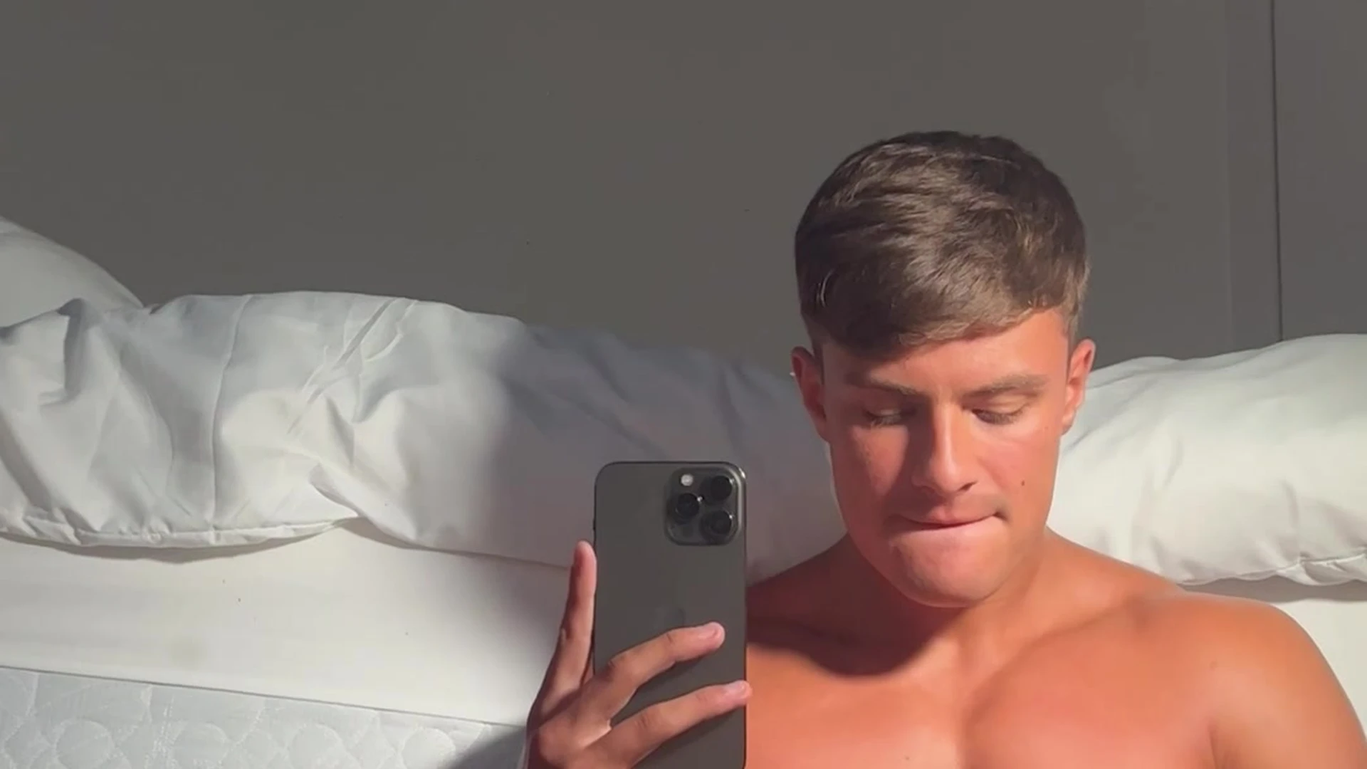 male cumslut Raw juicyalphajamesb leaks OF