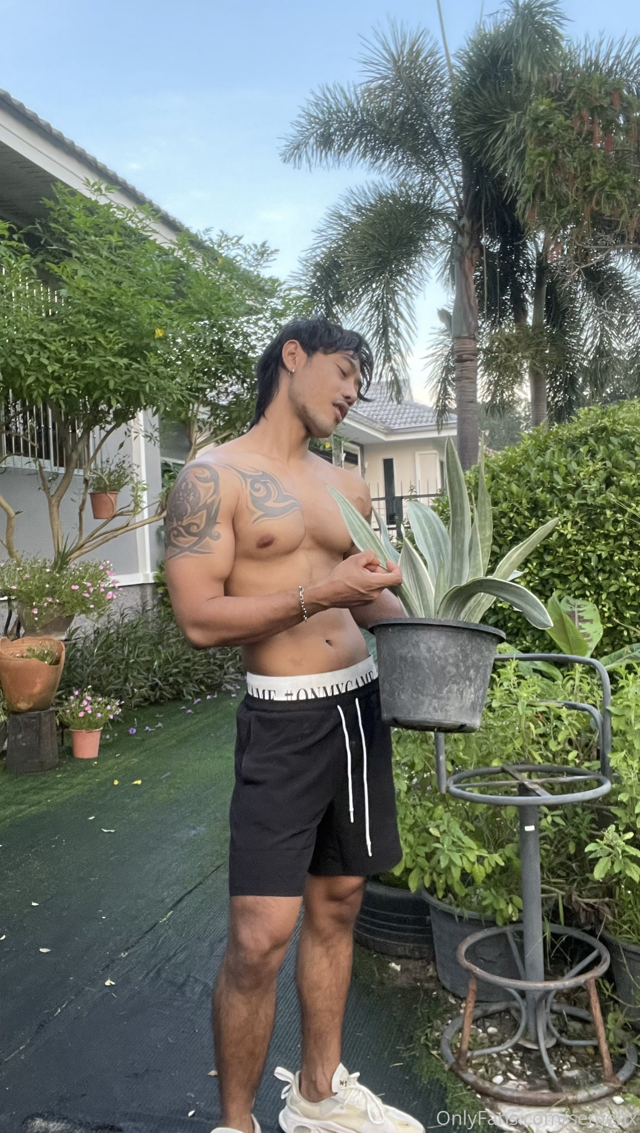Skilled playing with himself Asian SemenX leaked