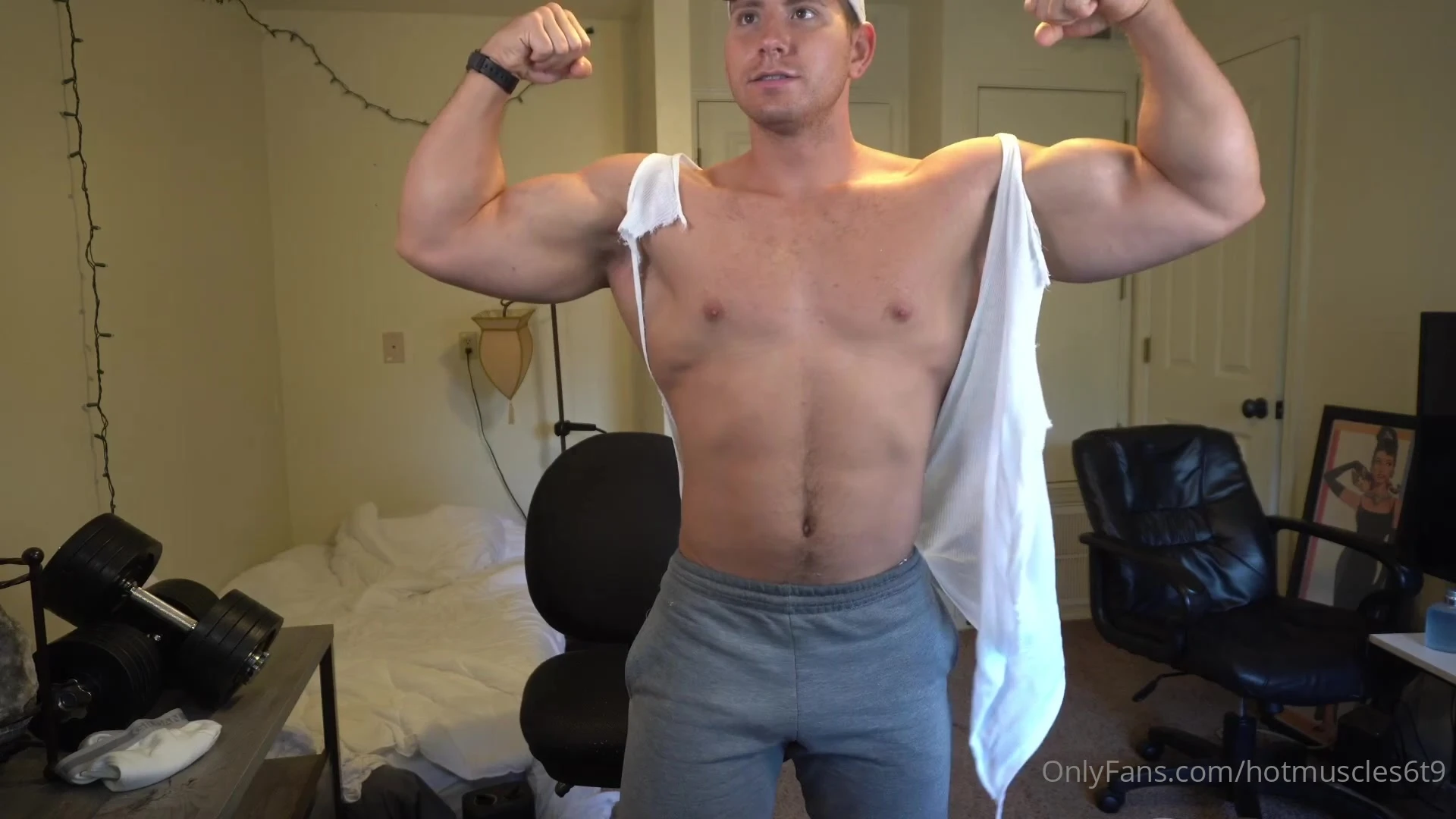 Well-endowed hotmuscles6t9 onlyfans videos Epic