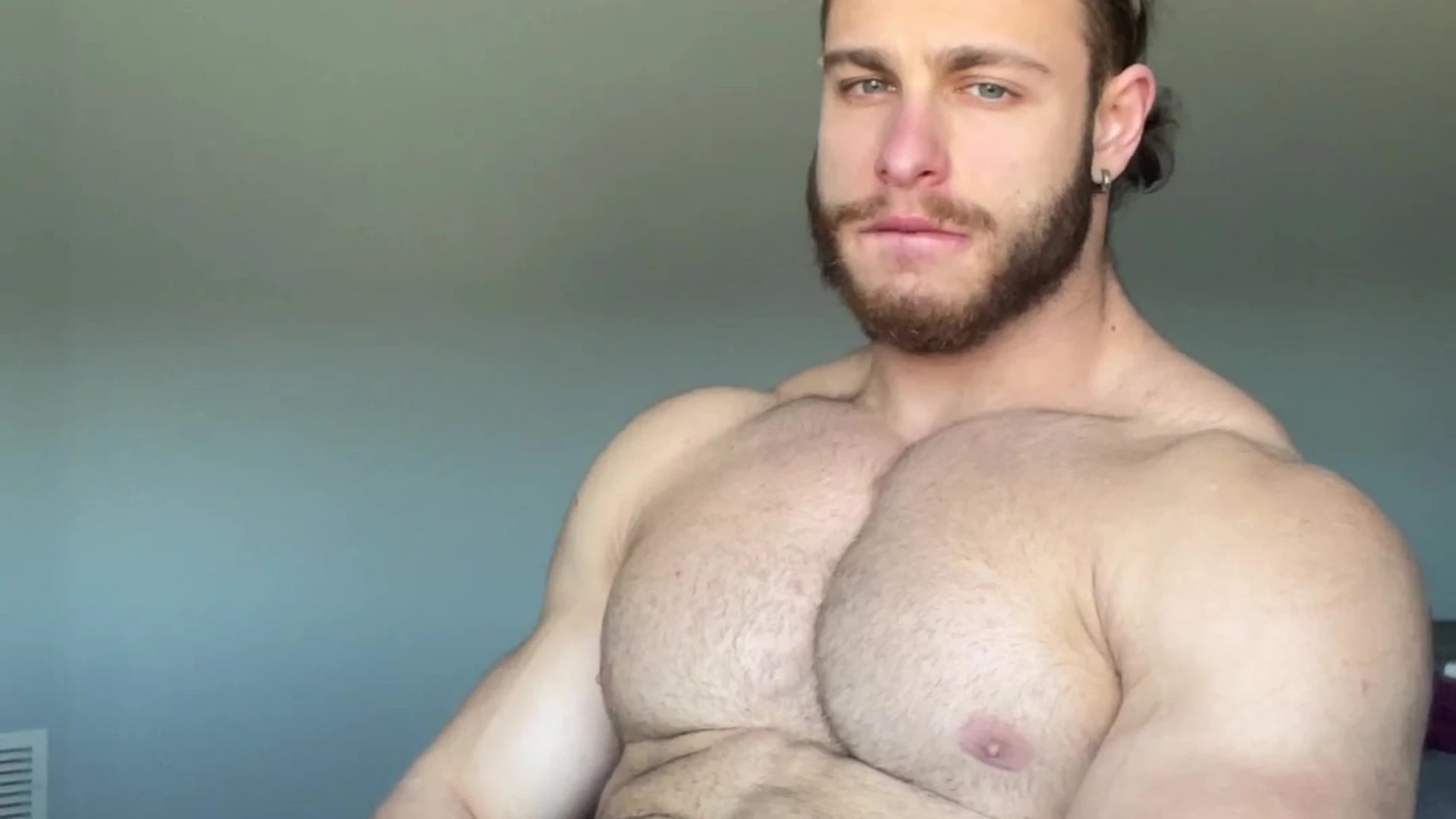Spunk-filled Matt Luscious Naked Sensational