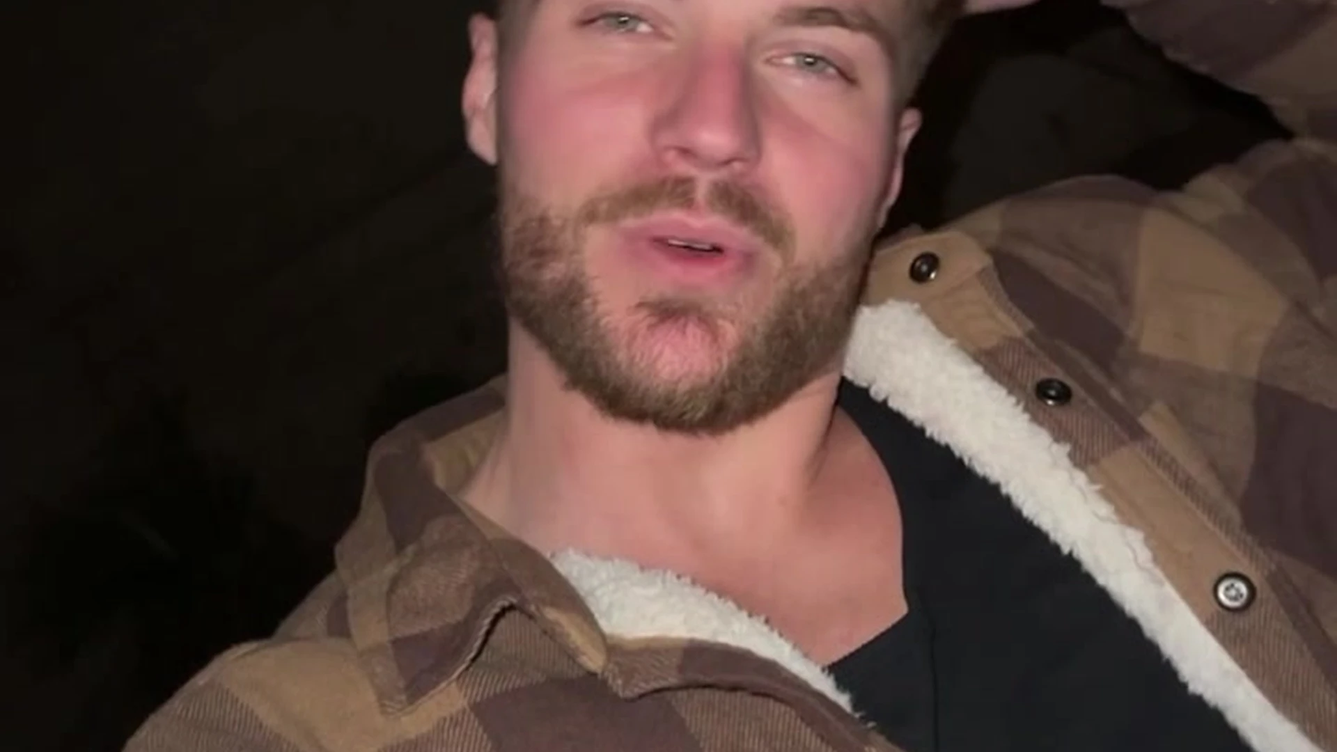 Epic Thick-dicked Logan Drake Nude Leaked