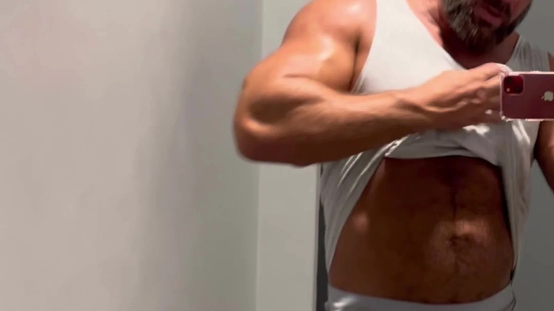 DILF the_warmachine nude pic