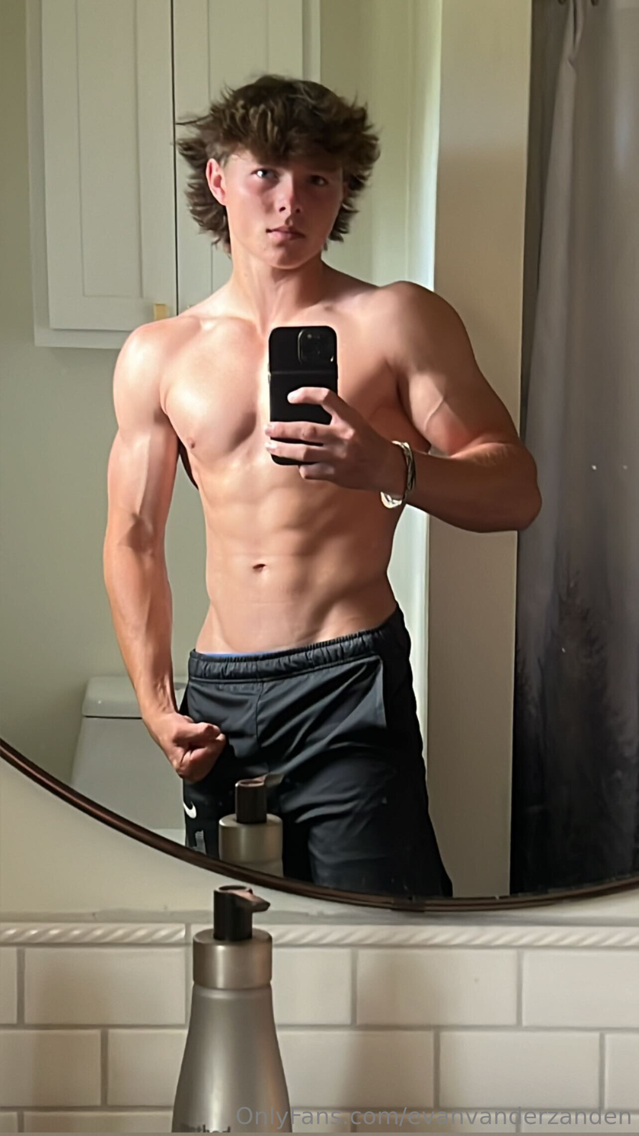 Jock jackedvanderzander of Exposed