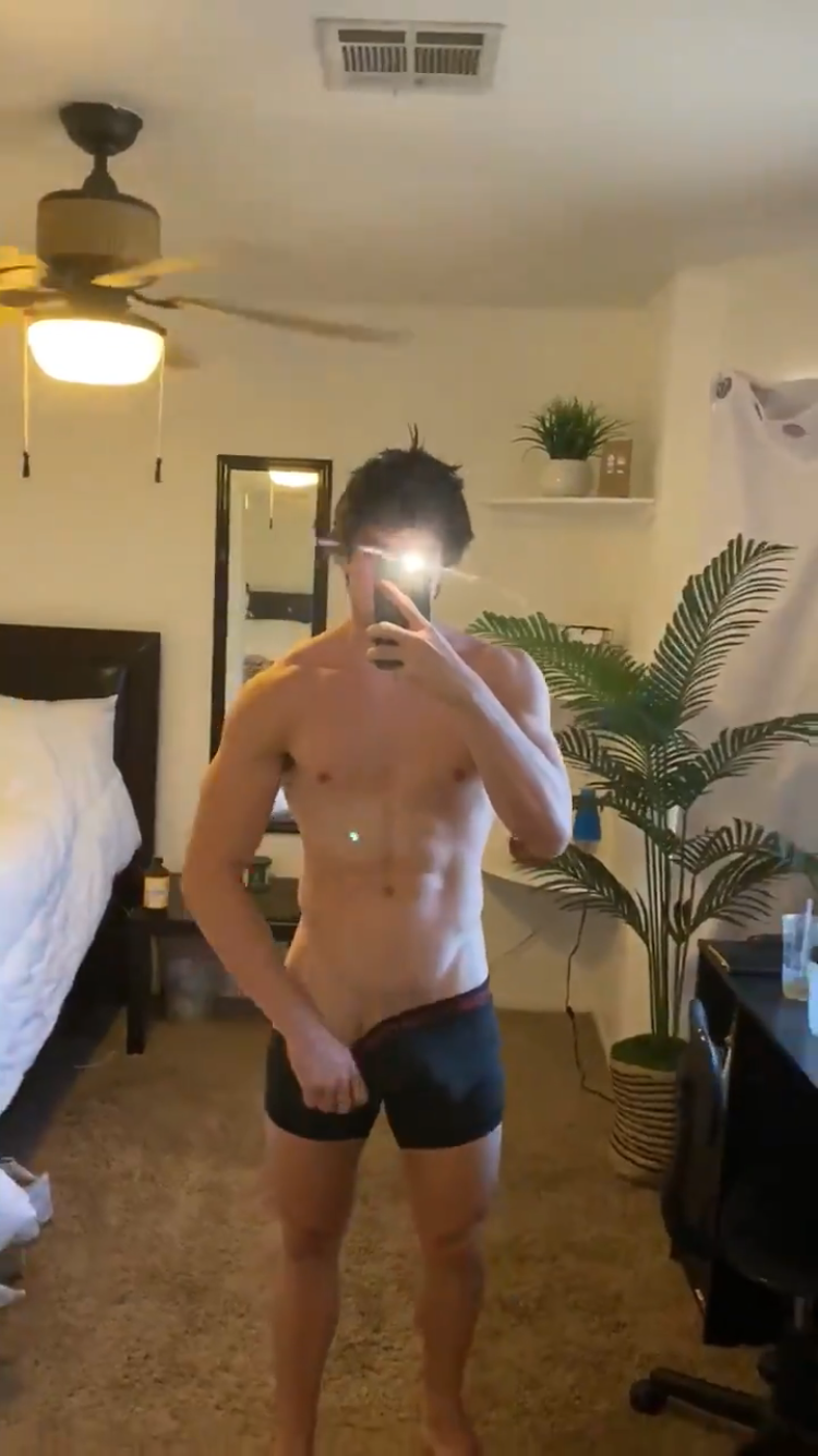 model Wyatt Cushman erome Exposed