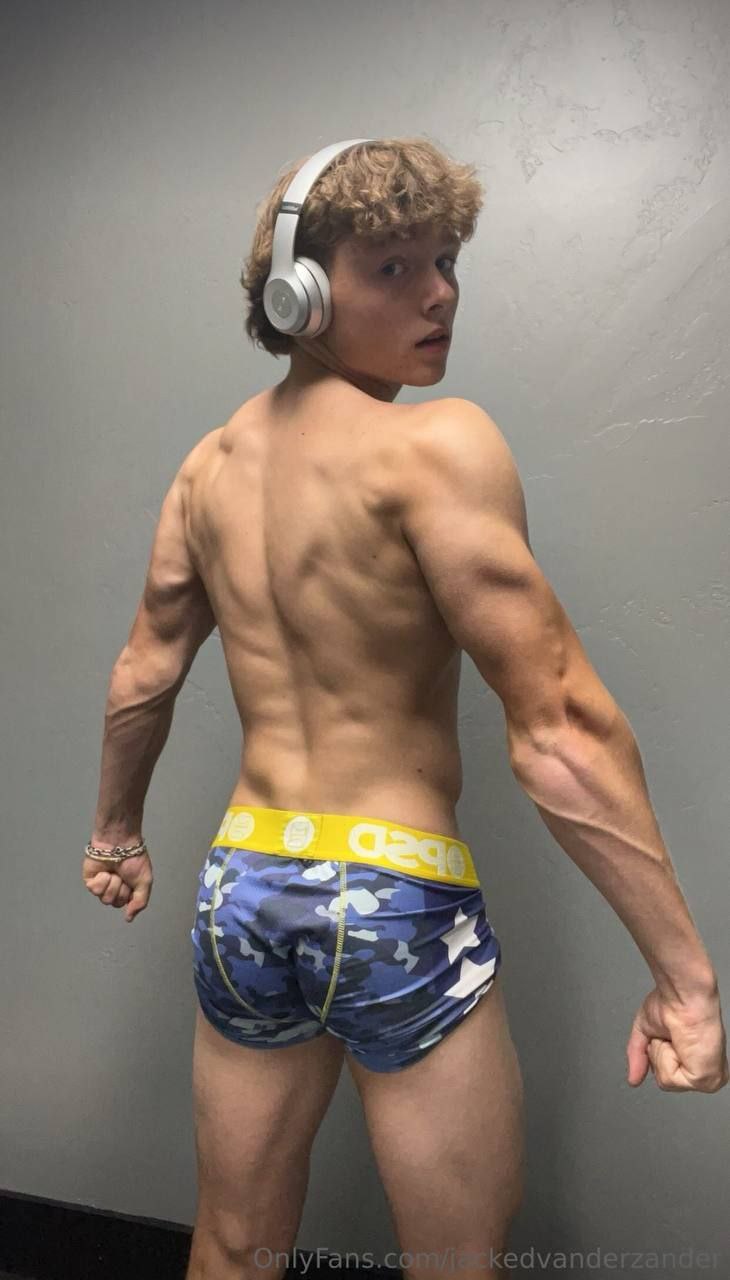 Sensational Jock JackedVander onlyfans videos