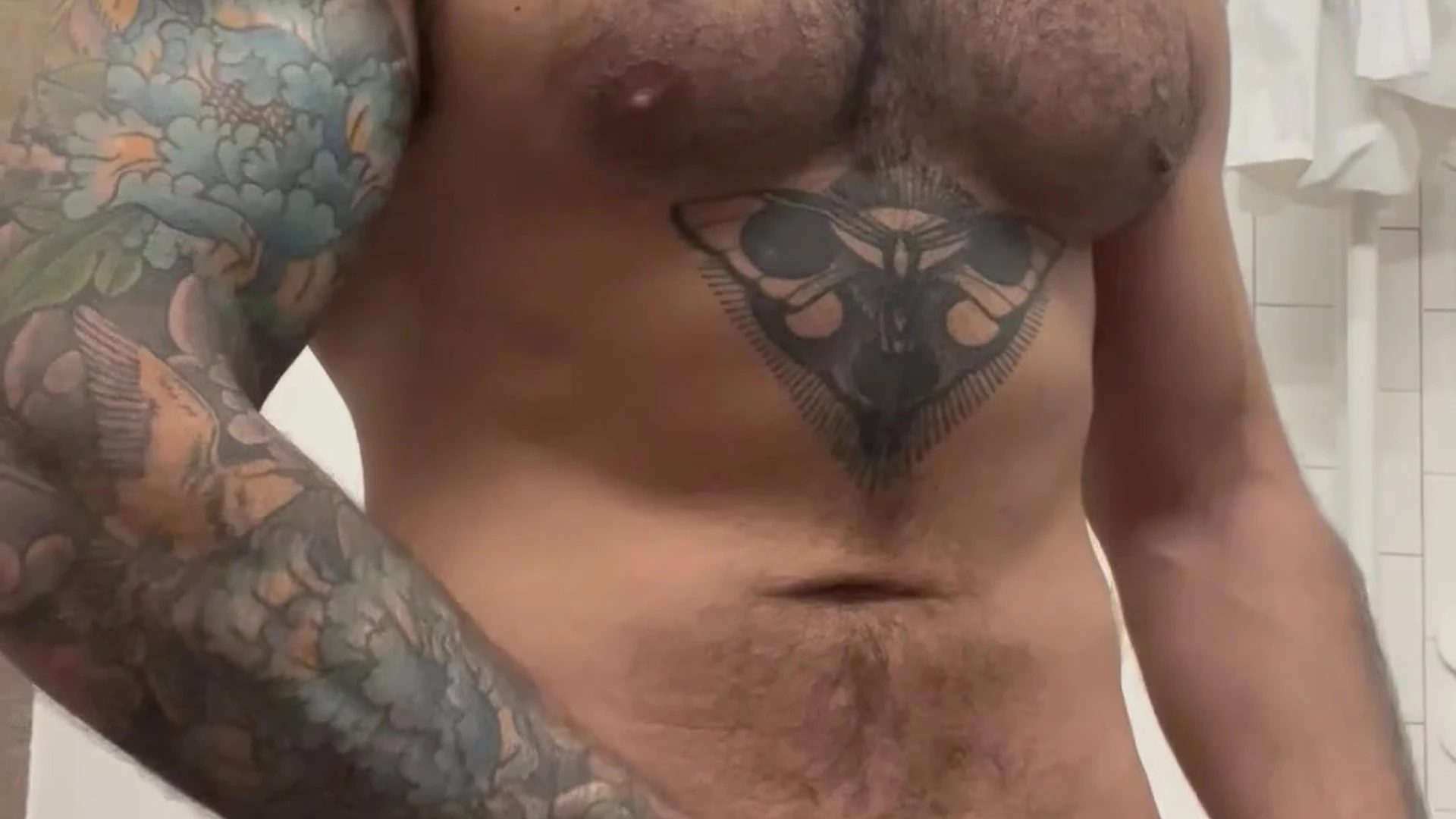 Arab Nick Butler porn pic Clip