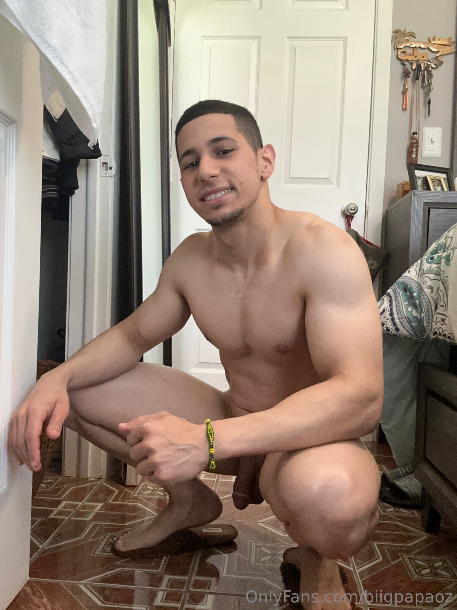 Epic slutty hoe latino ozzyjoestar nude pic