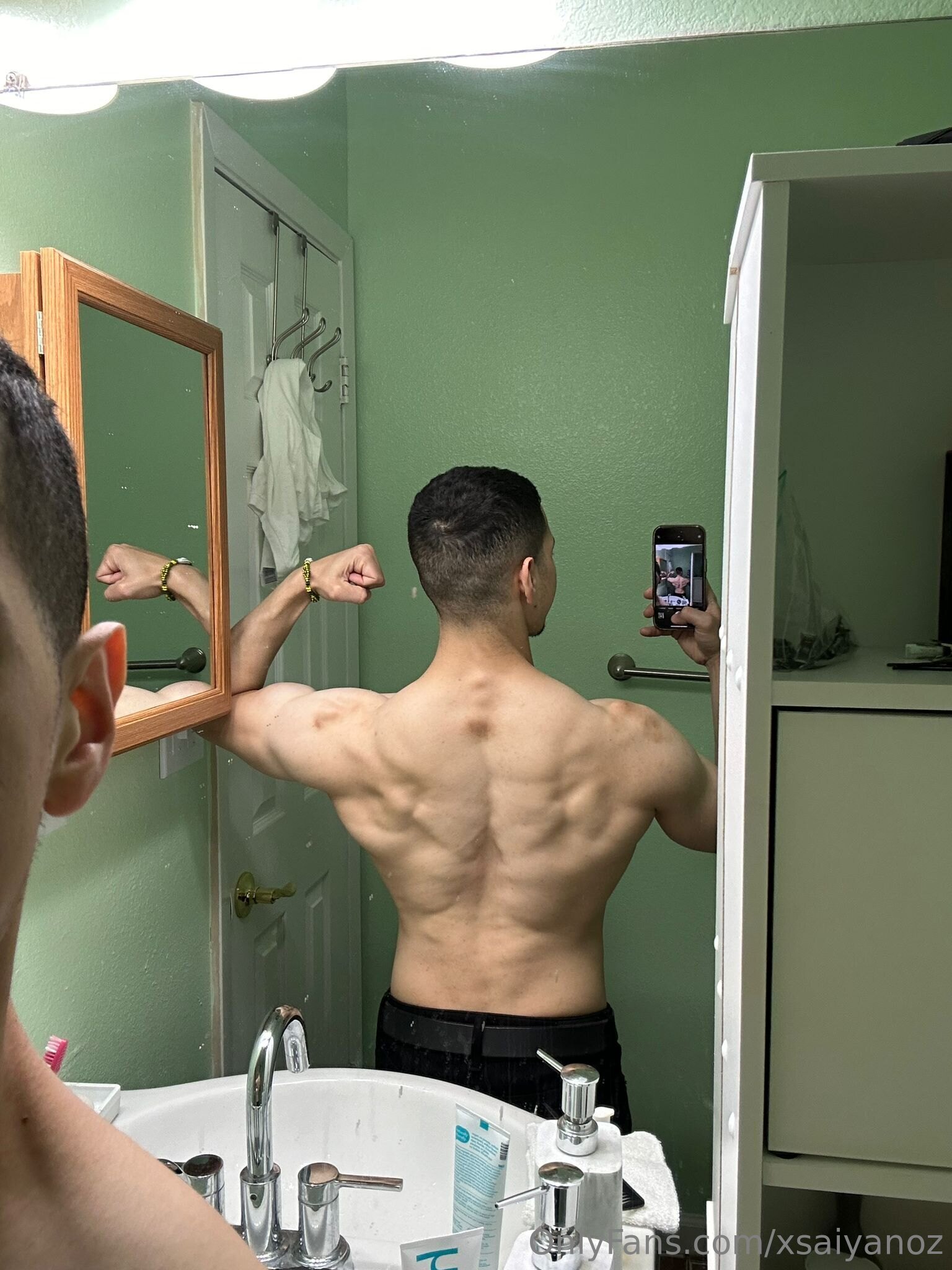 attractive pleasuring himself latino xsaiyanoz twitter