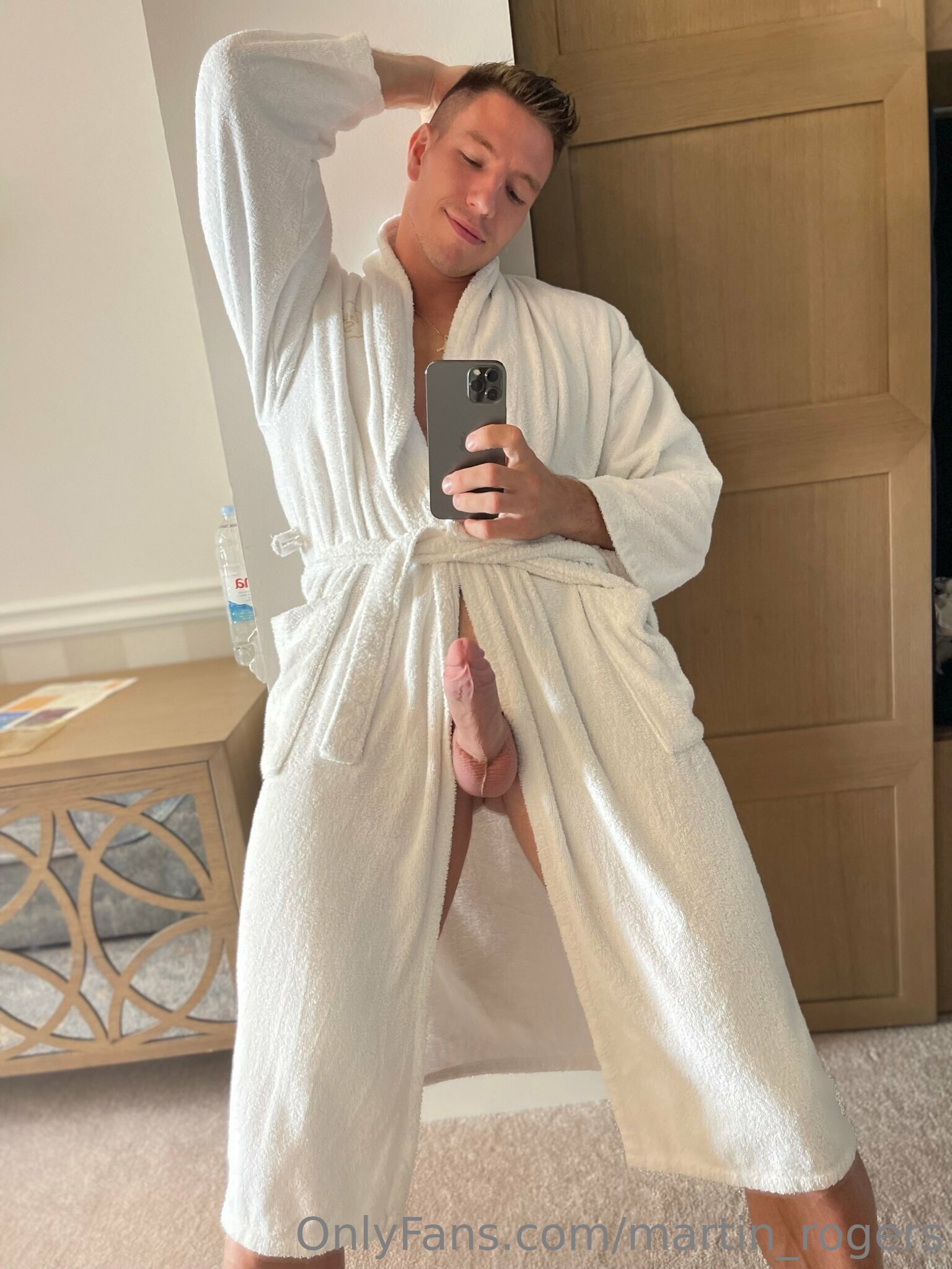 BEL AMI Niko Vangelis bussy Sensational