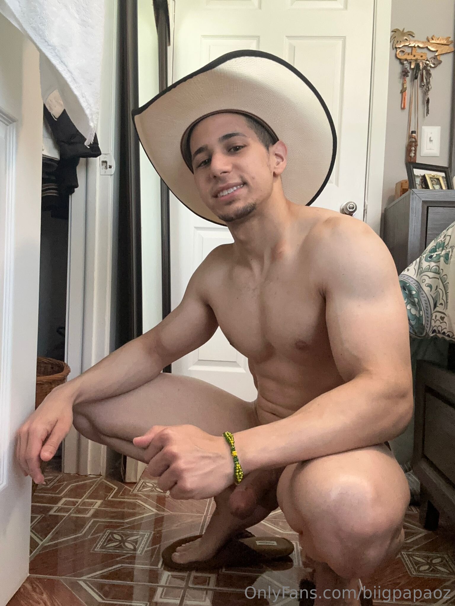 Persistent latino xsaiyanoz Leak exposed FullVID