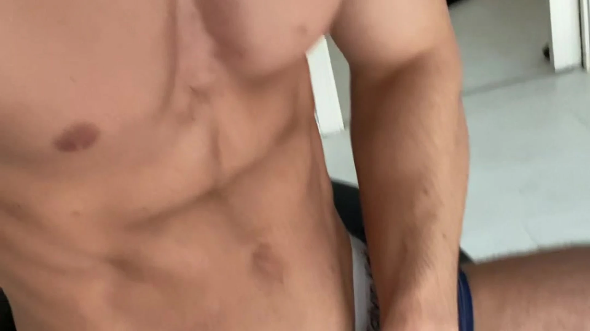 Epic stud Niccolo Neri nudes