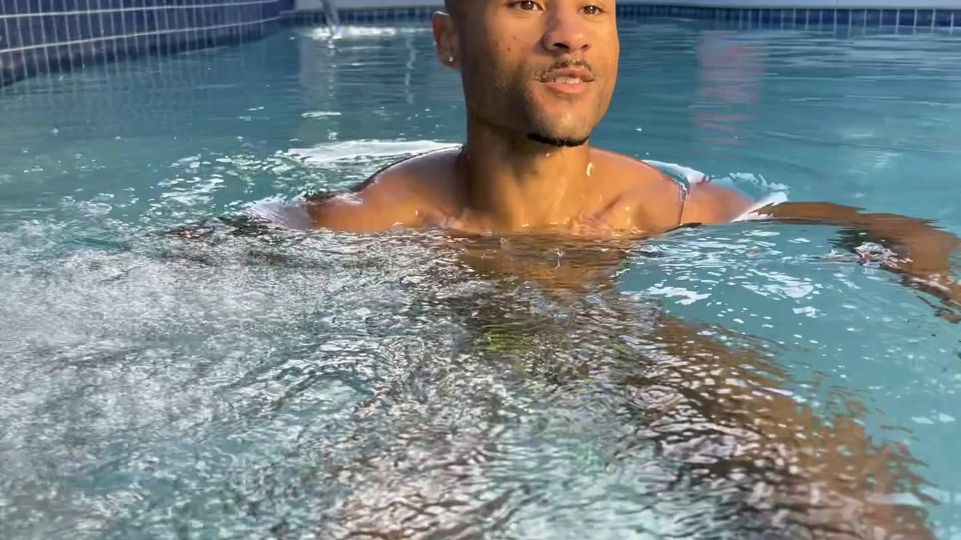 Epic muscular BLACK Xavier Zane nude leaks