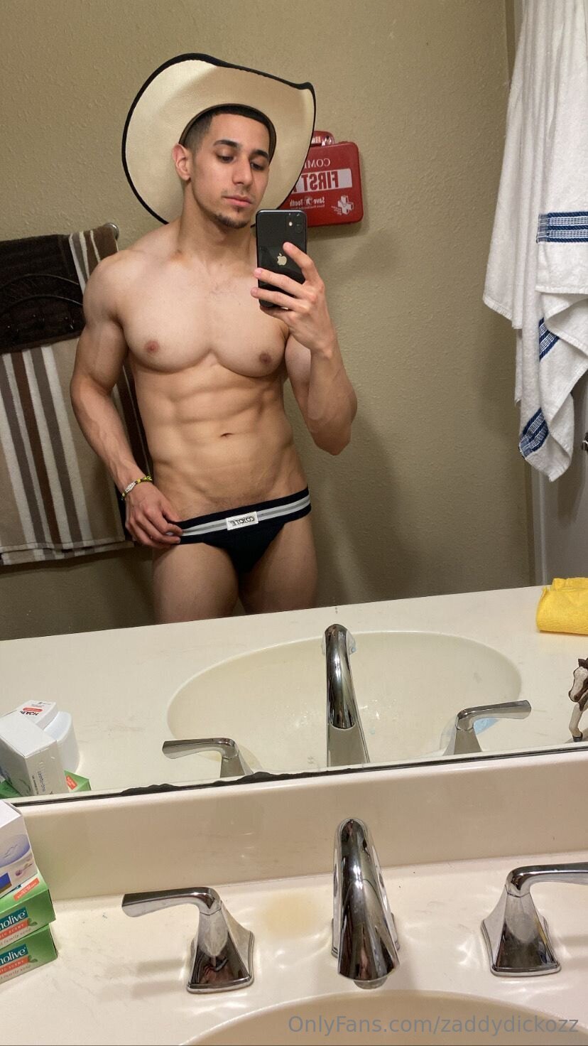 Sensational hottie latino xsaiyanoz Nudes