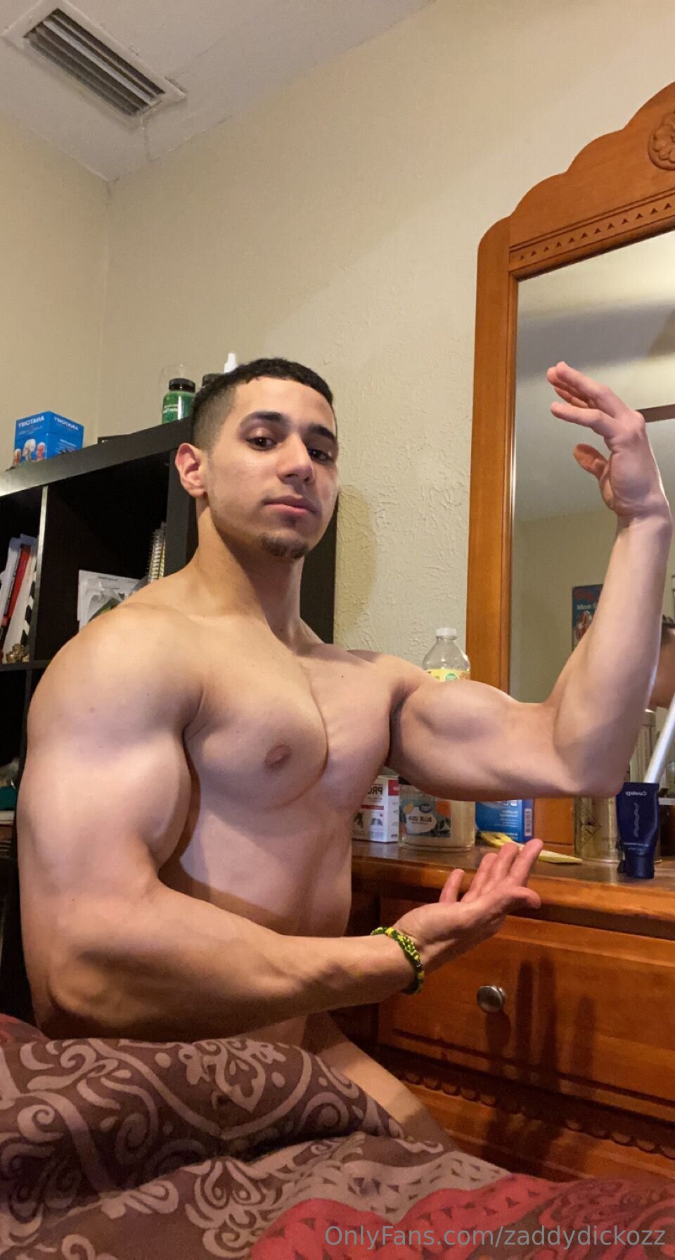 fuckboy playing with himself cubano ozzyjoestar only fans leaks
