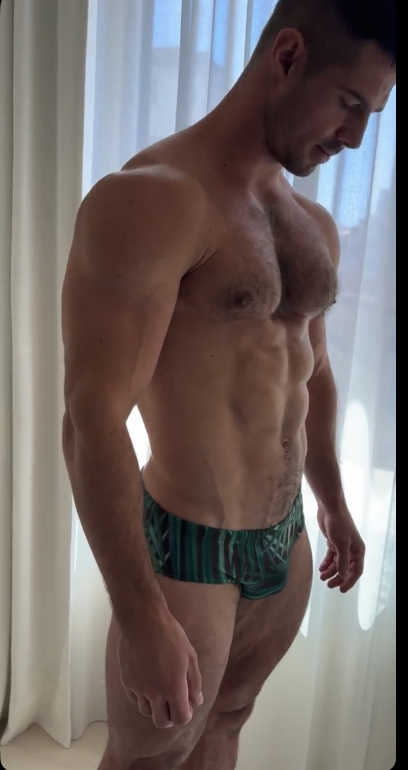 russian hunk Dmitry Averyanov Onlyfans nude