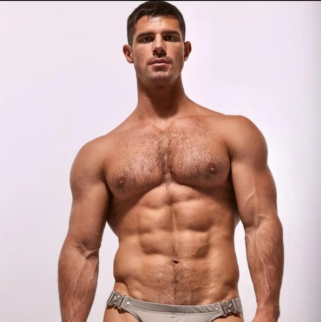 beautiful russian hunk Дмитрий Аверьянов male thot EXPOSED