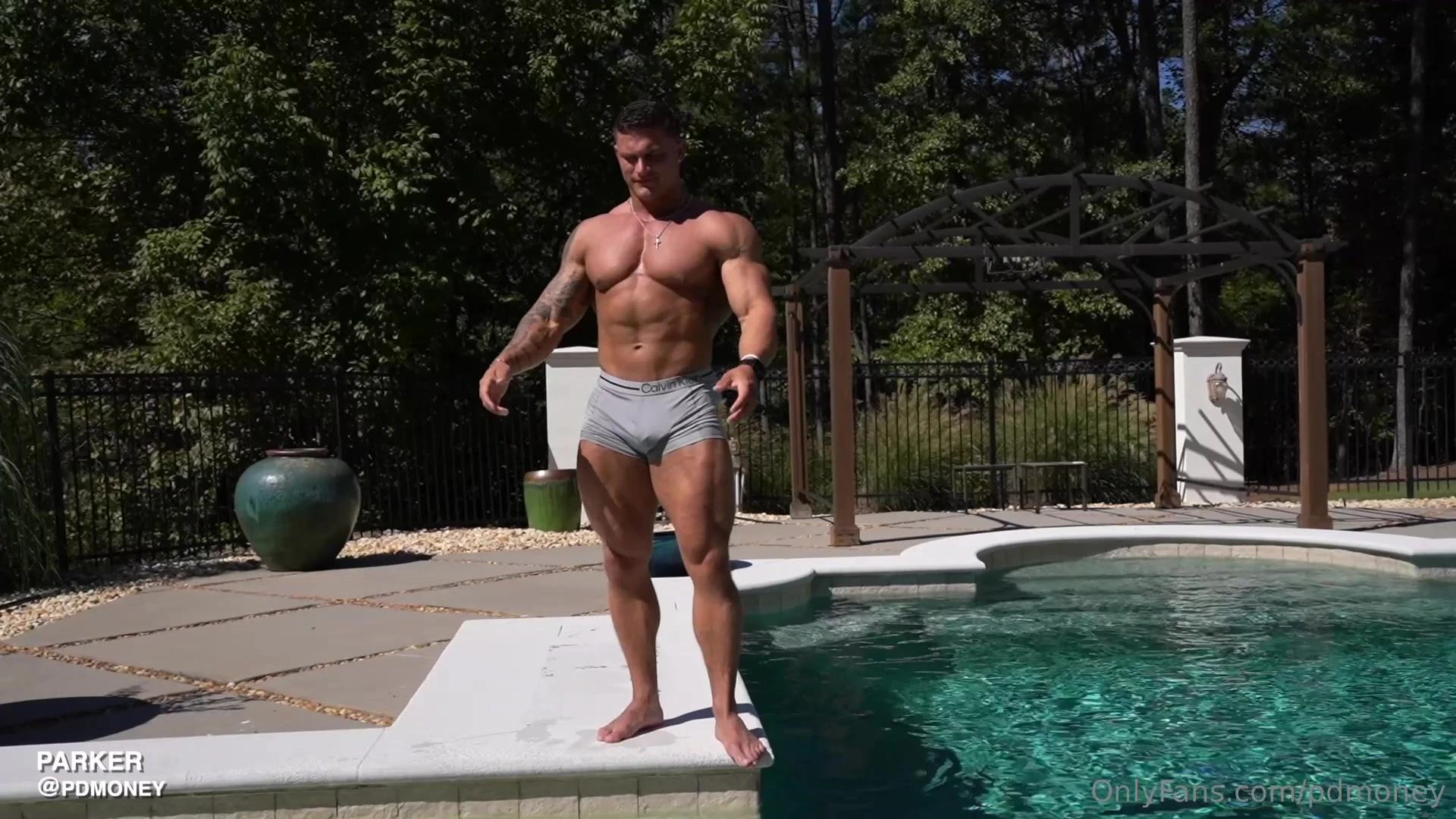 Disciplined bodybuilder pdmoney Nudeleaks Sensational