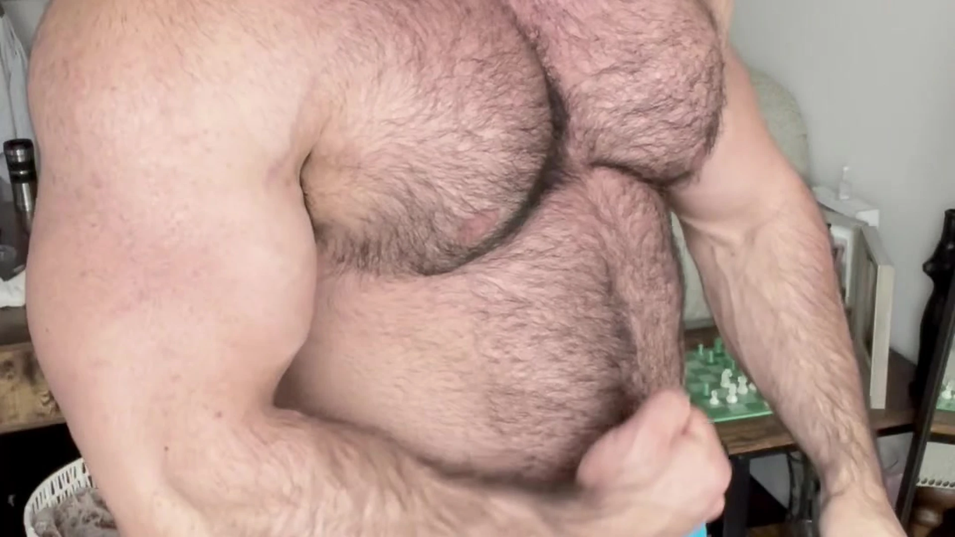 Big Geno muscle whore