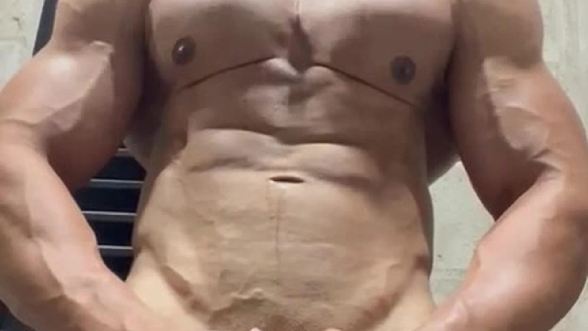 BODYBUILDER Alex Winter male thot Exclusive full video