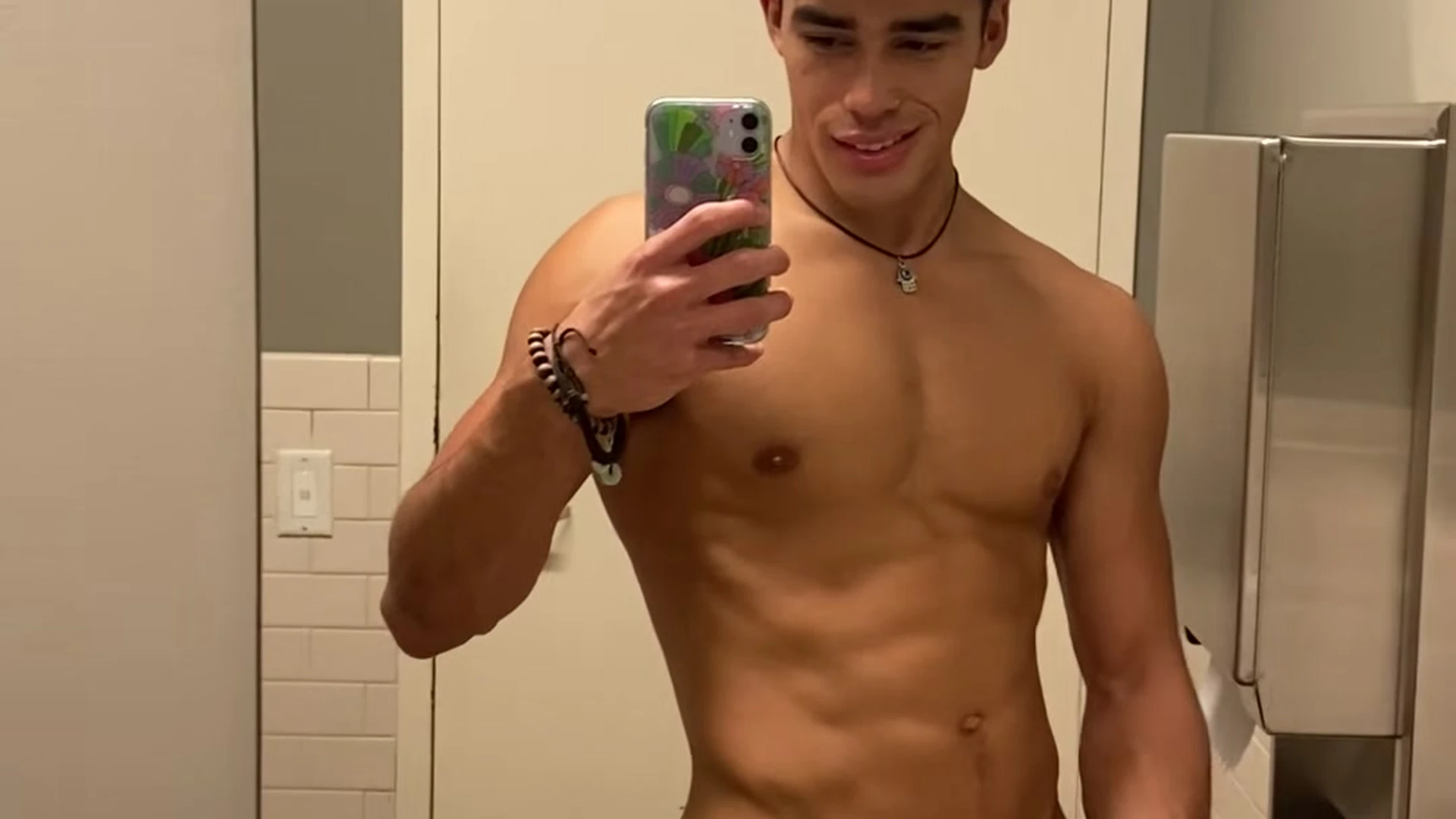twunk jmloz nude